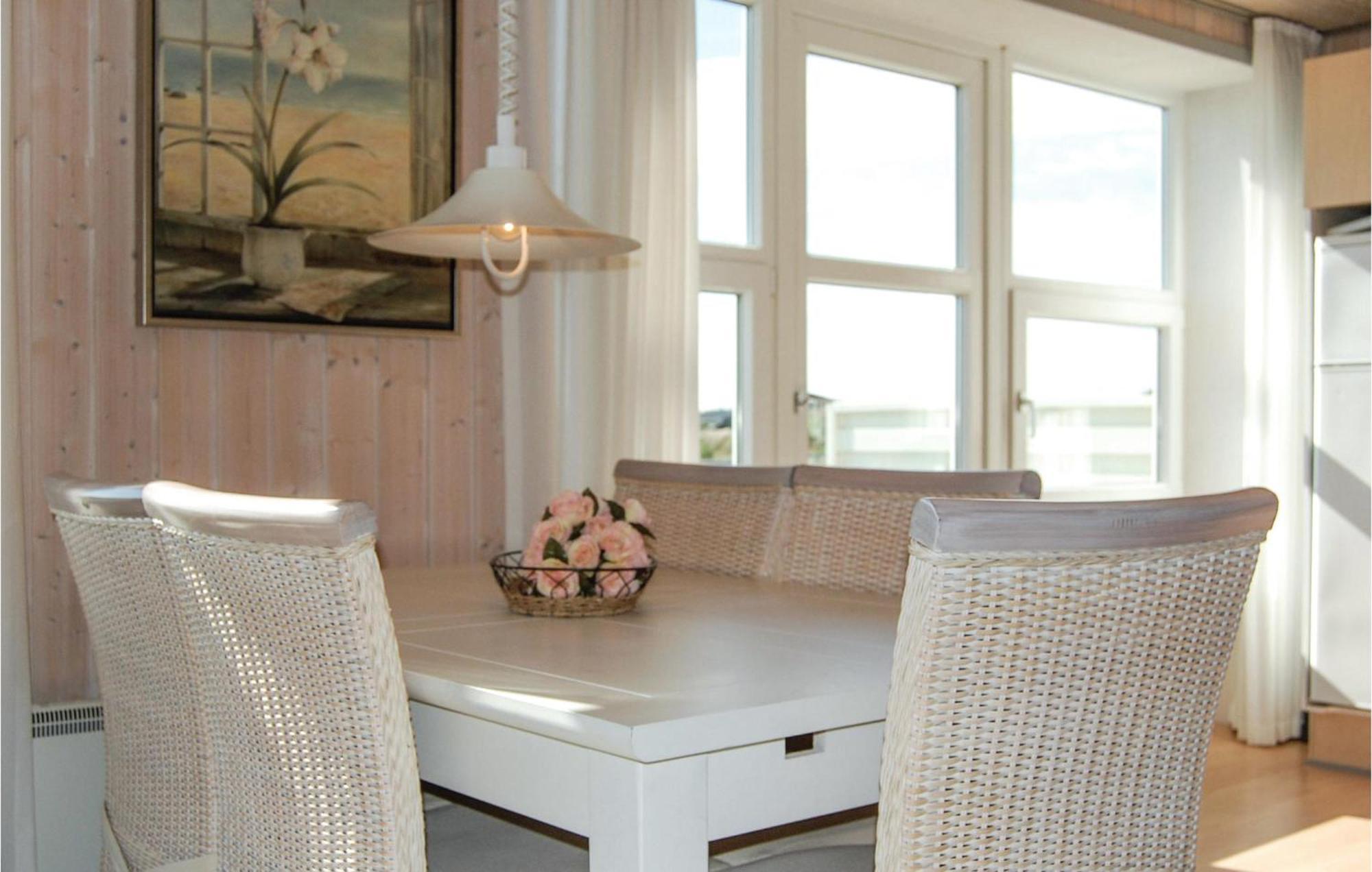 2 Bedroom Gorgeous Home In Hvide Sande Havrvig エクステリア 写真